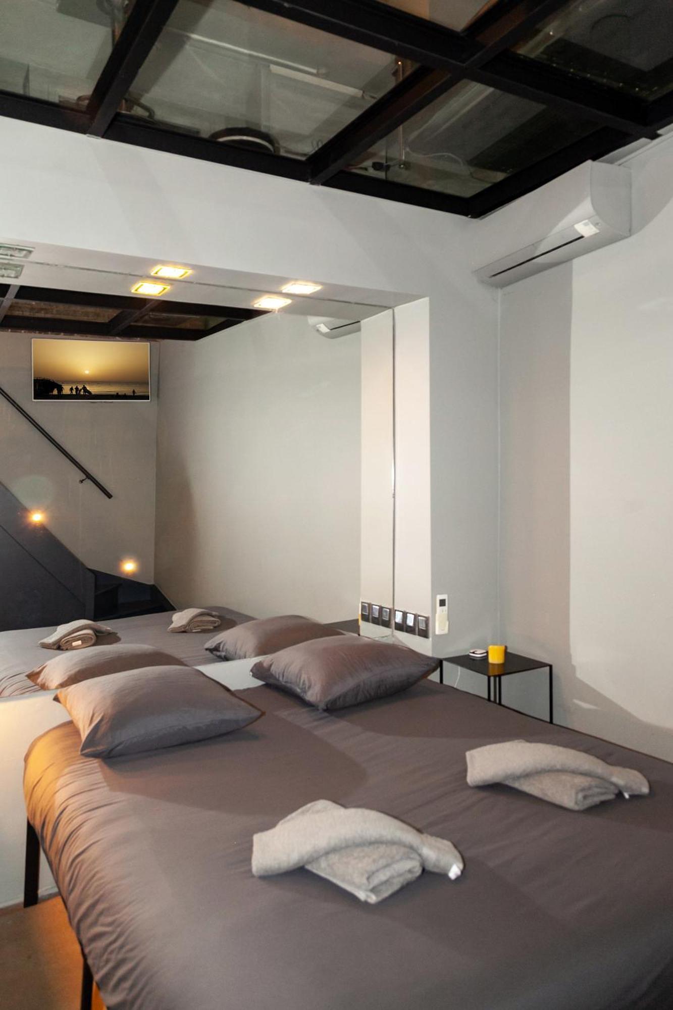 Loft Atypique Avec Terrasse, Calme Et Cosy Apartman Párizs Kültér fotó