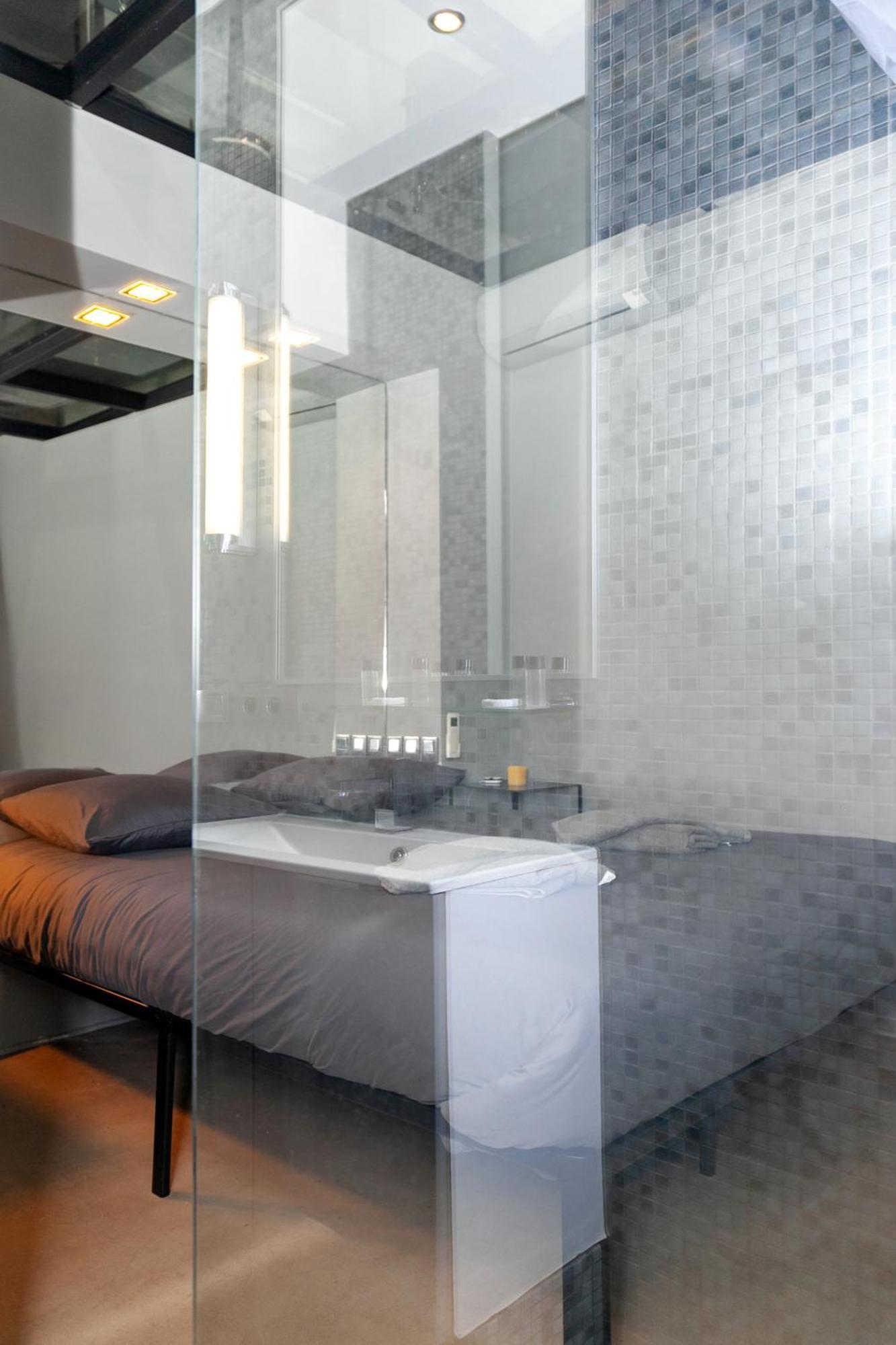 Loft Atypique Avec Terrasse, Calme Et Cosy Apartman Párizs Kültér fotó