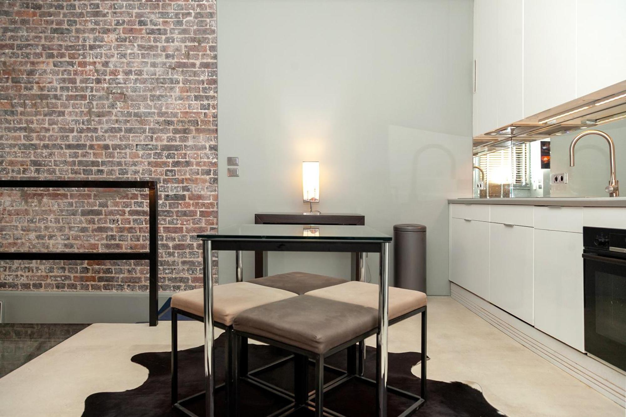 Loft Atypique Avec Terrasse, Calme Et Cosy Apartman Párizs Kültér fotó